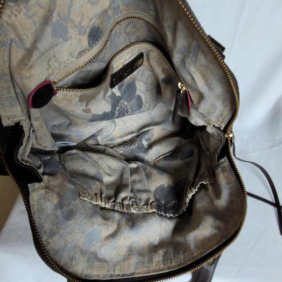 NEW Leather Handbag Gold Accents Faux Croc Turn Lock and Zip - Picture 7 of 13